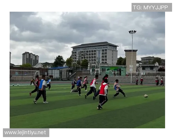 专访吴敏揭秘足球成功秘诀与未来发展方向 专访吴敏揭秘足球成功秘诀与未来发展方向