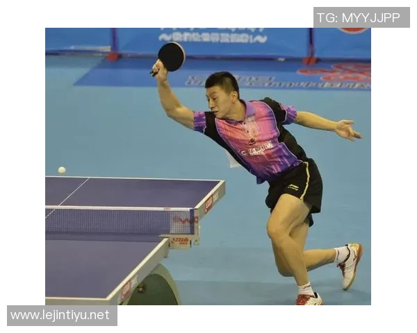 英超吴秀英独家分享网球心得与训练技巧助你提升球技 英超吴秀英独家分享网球心得与训练技巧助你提升球技