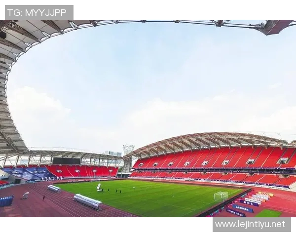 武汉足球队实力排名创新高引发球迷热议展现崭新风貌与未来潜力