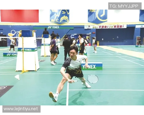 运动最新数据黄军倾情分享羽毛球技巧与心得助你提升竞技水平 运动最新数据黄军倾情分享羽毛球技巧与心得助你提升竞技水平